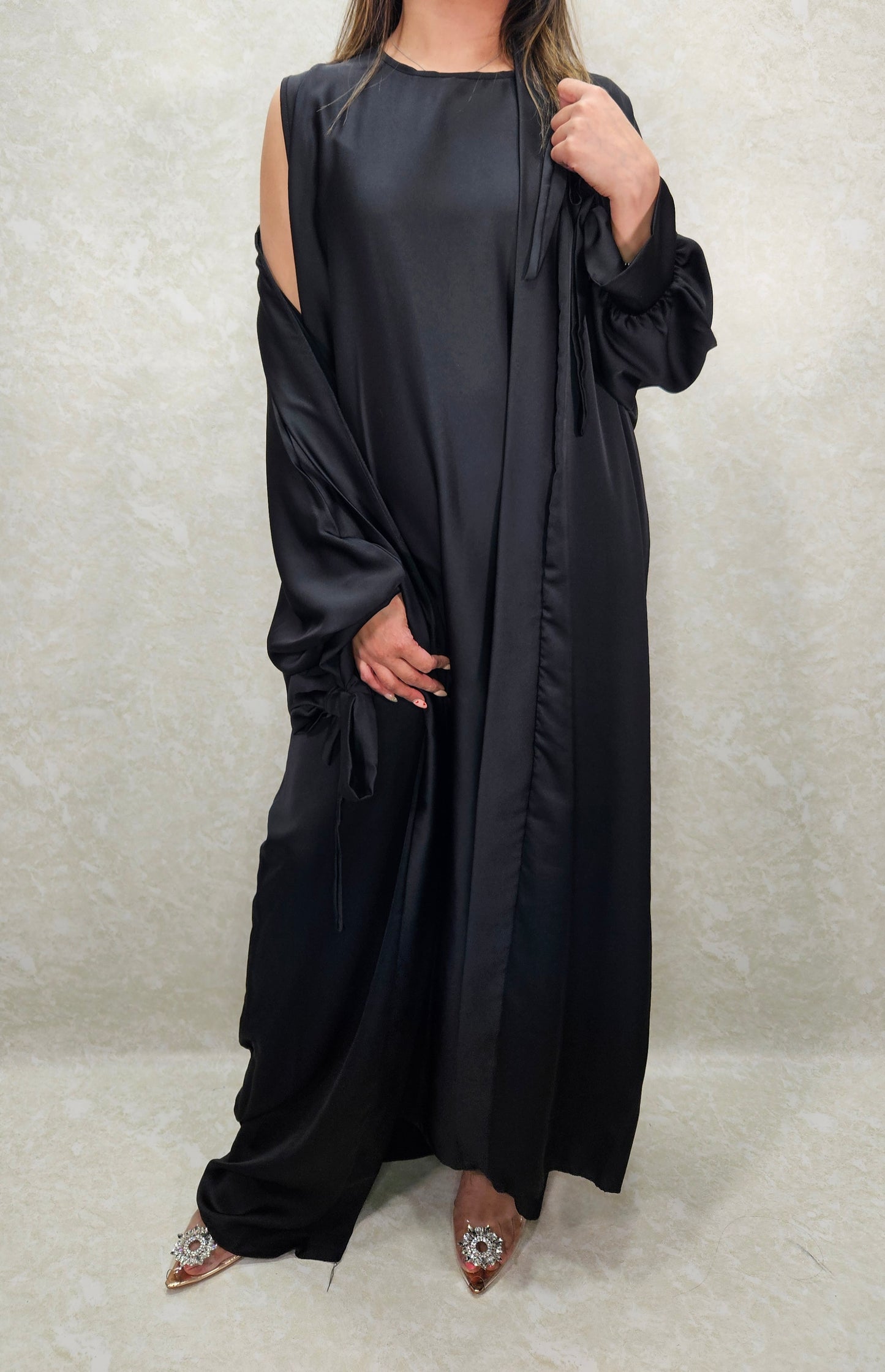 Satin kimono with slip in black